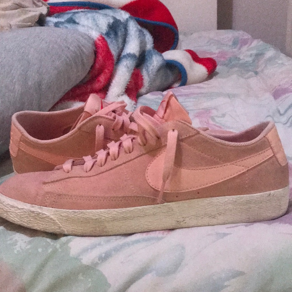Nike blazer low